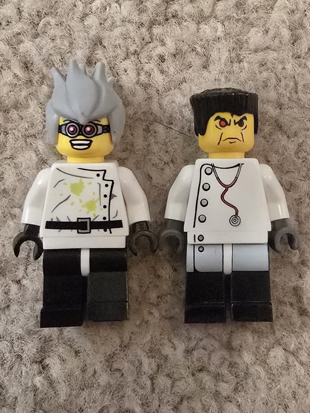 Vintage 2011 Lego Series 4 Crazy Scientist And Mad Scientist Minifigures